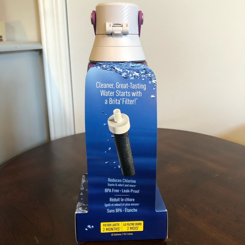 Brita Filtering Water Bottle - Picture 3 of 6